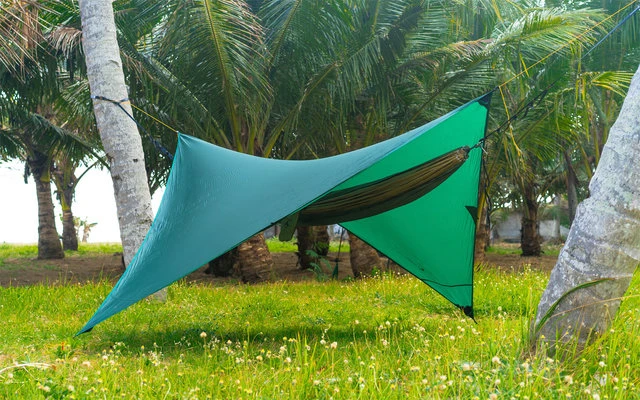 Ticket To The Moon Lightest Hammock Tarp Für Hängematten 250 X 250 Cm 5 Ticket To The Moon Lightest Hammock Tarp Für Hängematten 250 X 250 Cm – Bild 5