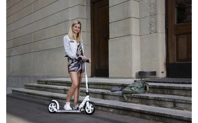 Micro Black/White Klappbarer Scooter Weiß 7 Micro Black/White Klappbarer Scooter Weiß – Bild 7