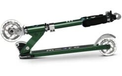 Micro Sprite LED Klappbarer Aluminium Scooter Mit LED-Rollen Wald Grün