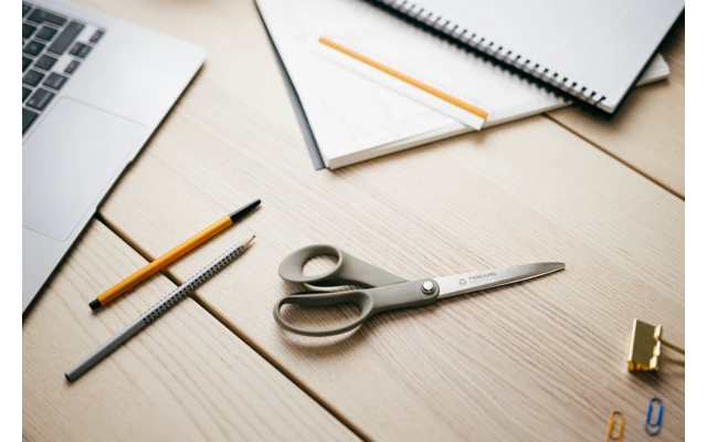 Fiskars ReNew Recycled Universalschere 21 Cm 4 Fiskars ReNew Recycled Universalschere 21 Cm – Bild 4