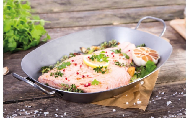 CHG Ovale Eisenpfanne 1 CHG Ovale Eisenpfanne